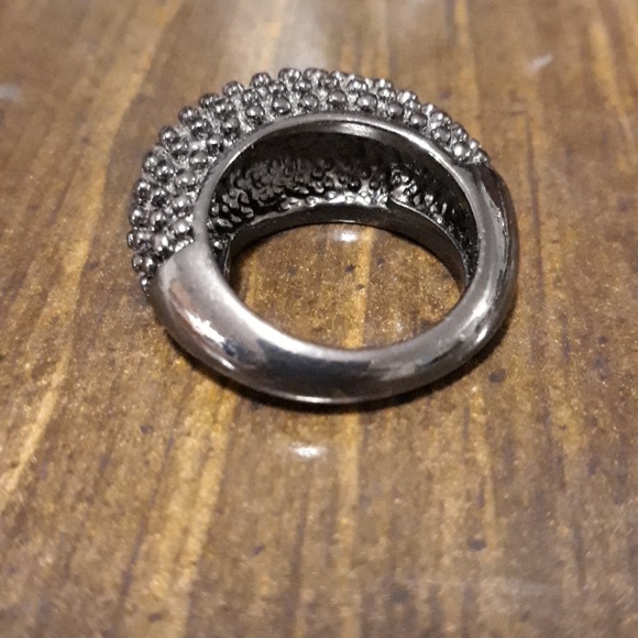 Costume Rings - Picture 8 of 8